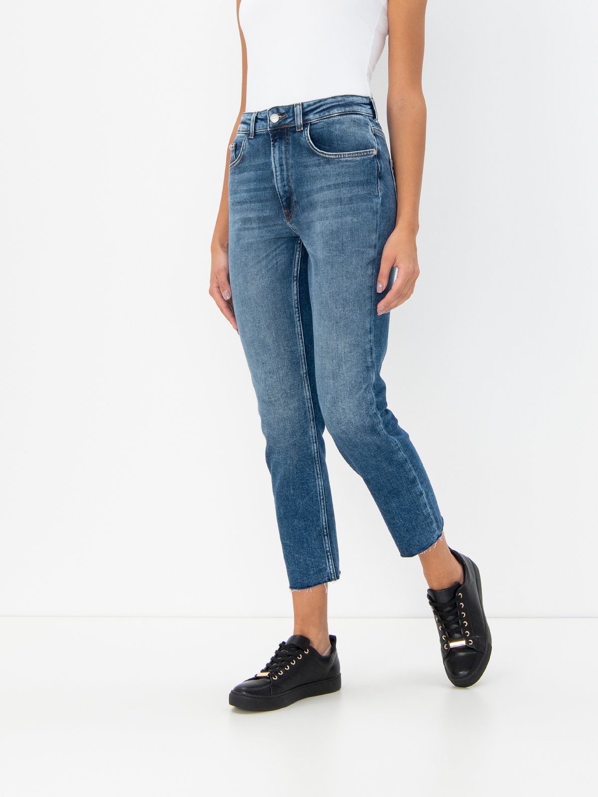 levi's 501 crop rebel