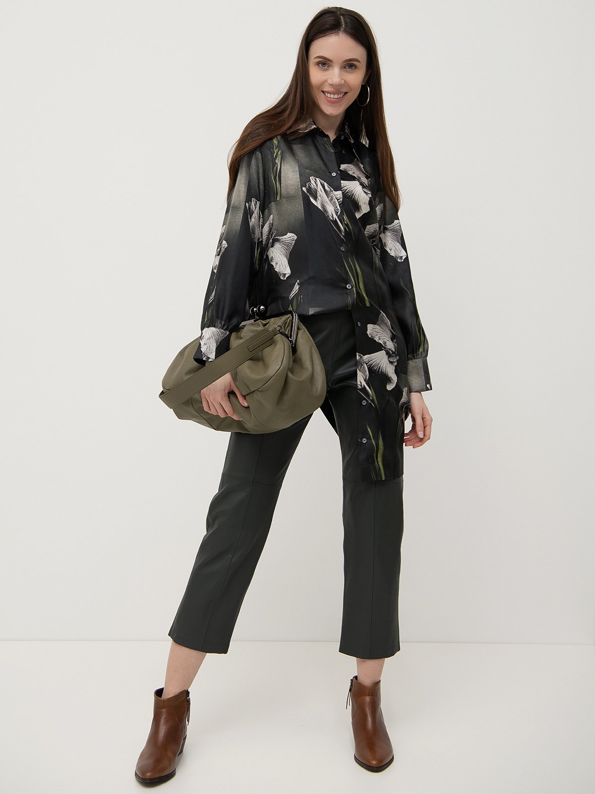 Women's leather handbag chaki Weekend Max Mara | Soulz.lt