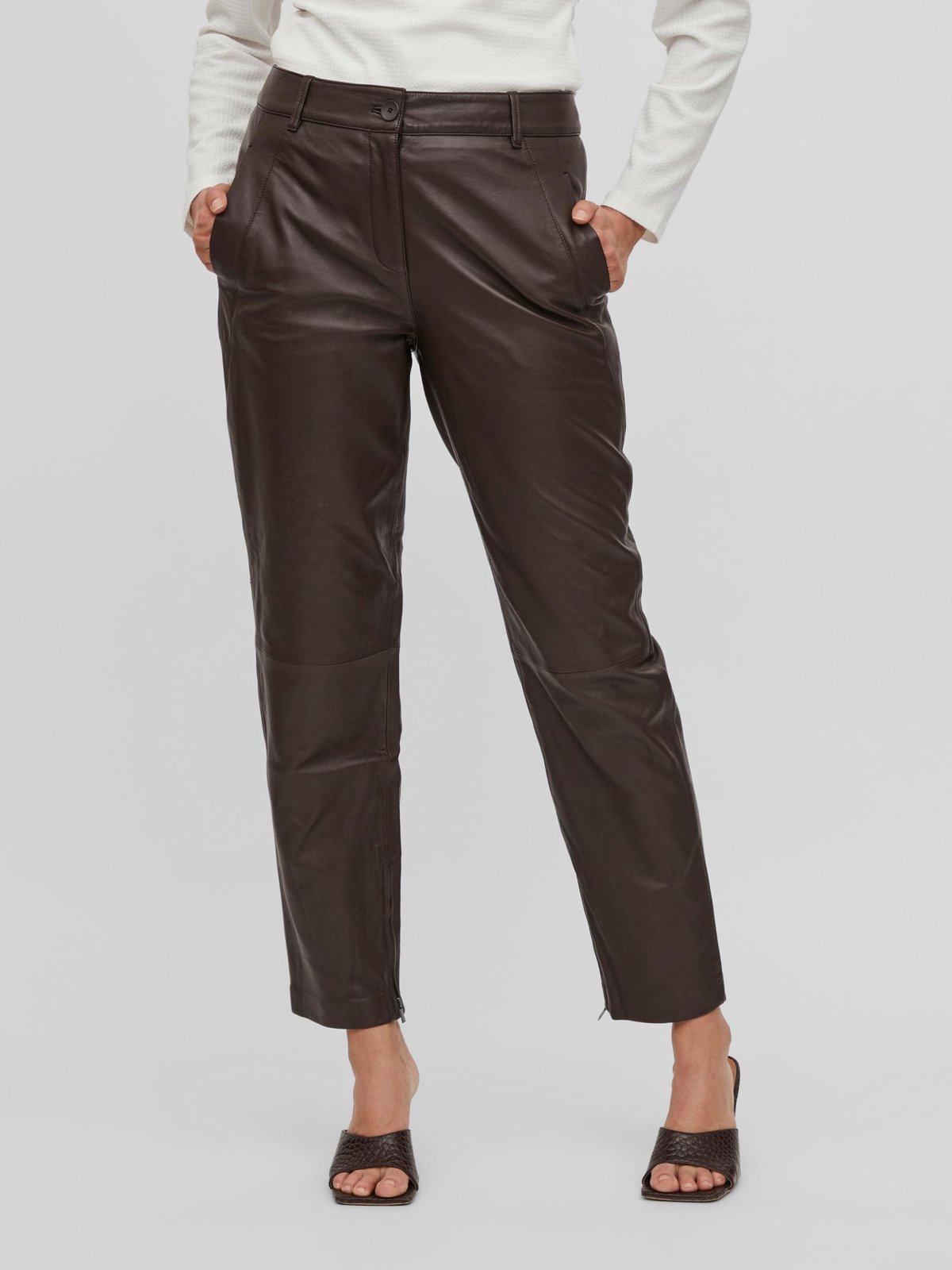 Women's Curve Love Vegan Leather 90s Straight Pant | Women's Sale |  Abercrombie.com