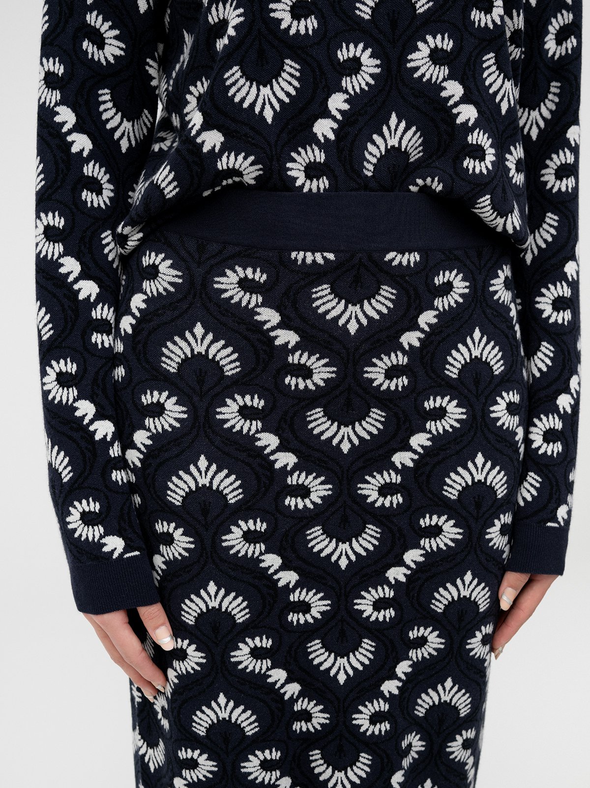 ムク SAR 美品 Women's skirt black Weekend Max Mara | Soulz.lt