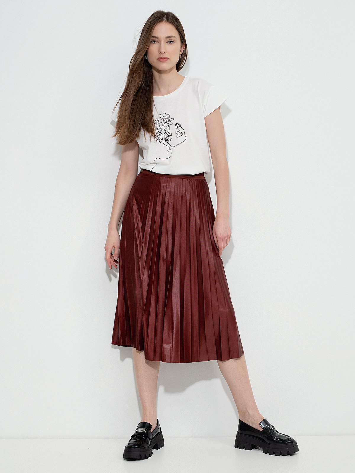 Vila burgundy clearance faux leather skirt