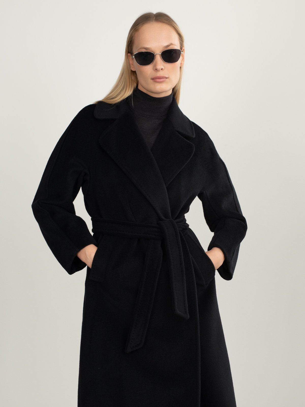 Women s coat black Weekend Max Mara Soulz.lt