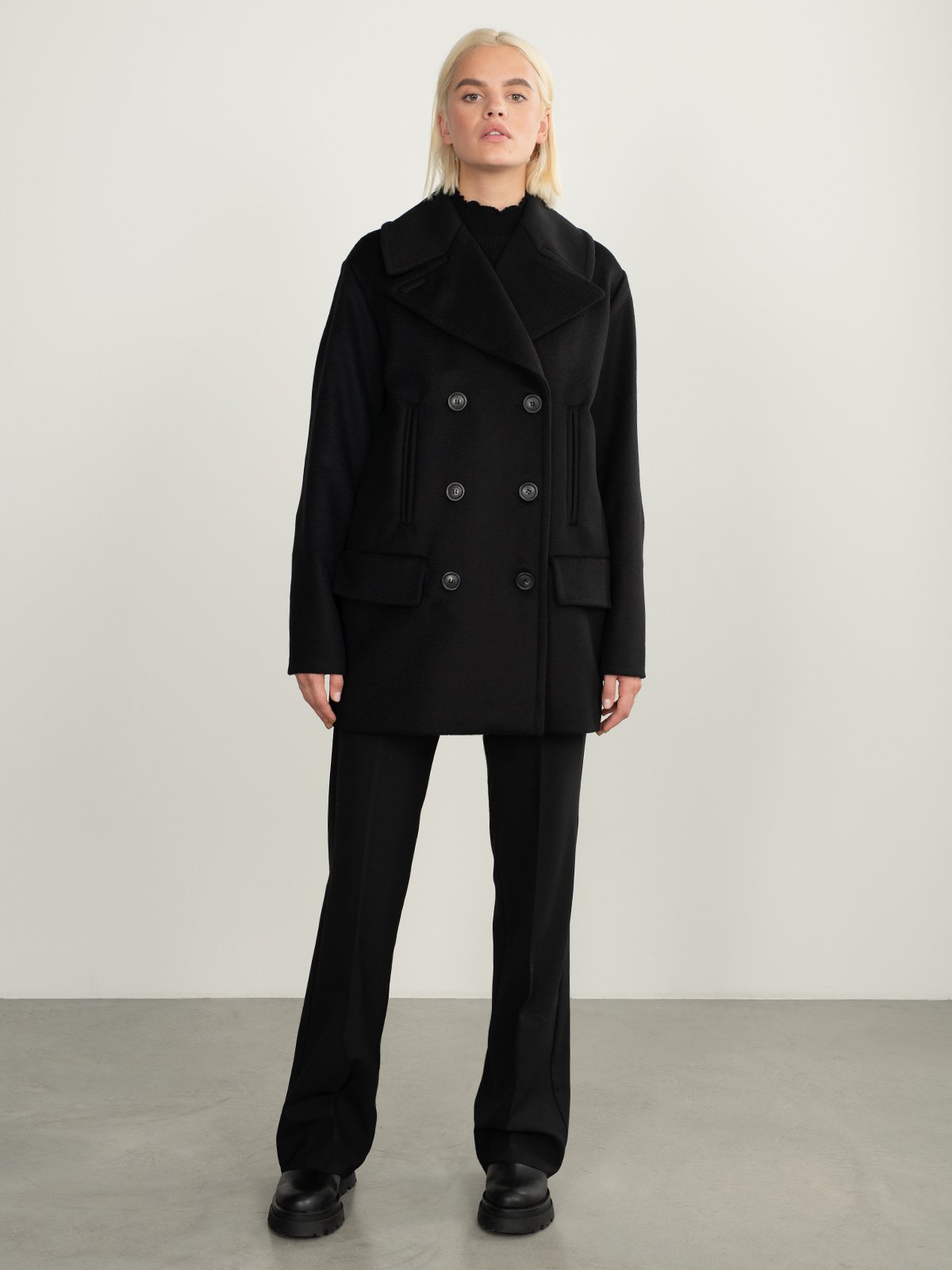 Women's short coat black Sportmax | Soulz.lt Women's short coat black Sportmax | Soulz.lt